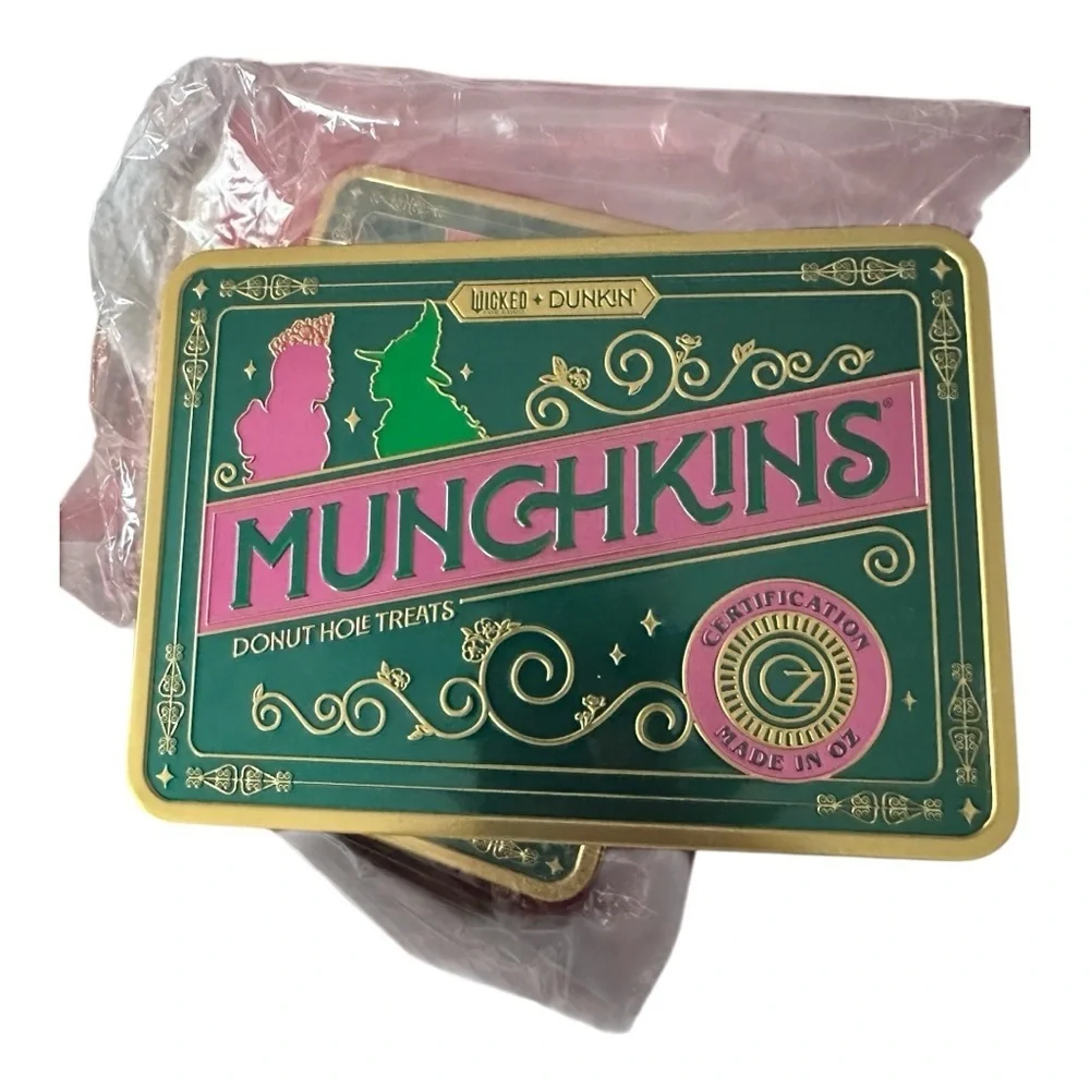 🎄 DUNKIN x WICKED Good For You Munchkin Tin Glinda & Elphaba Pink ,Green.(2 pcs)
